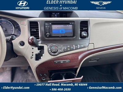 2014 Toyota Sienna XLE 8 Passenger