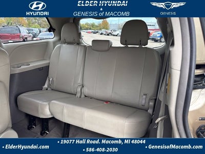 2014 Toyota Sienna XLE 8 Passenger