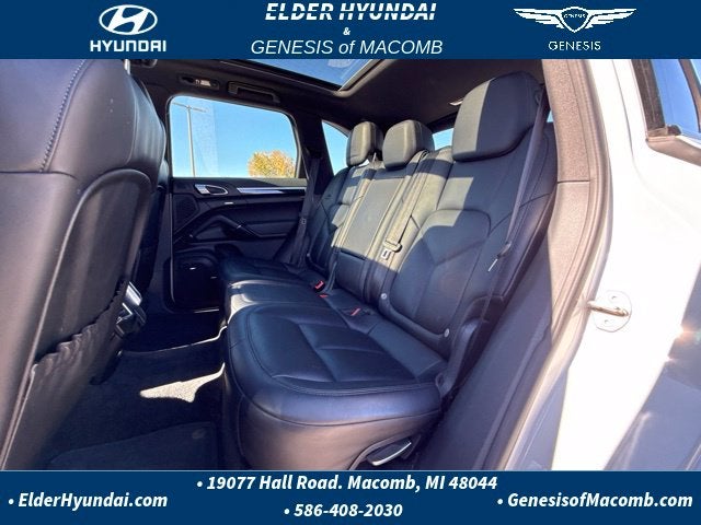 2016 Porsche Cayenne Base